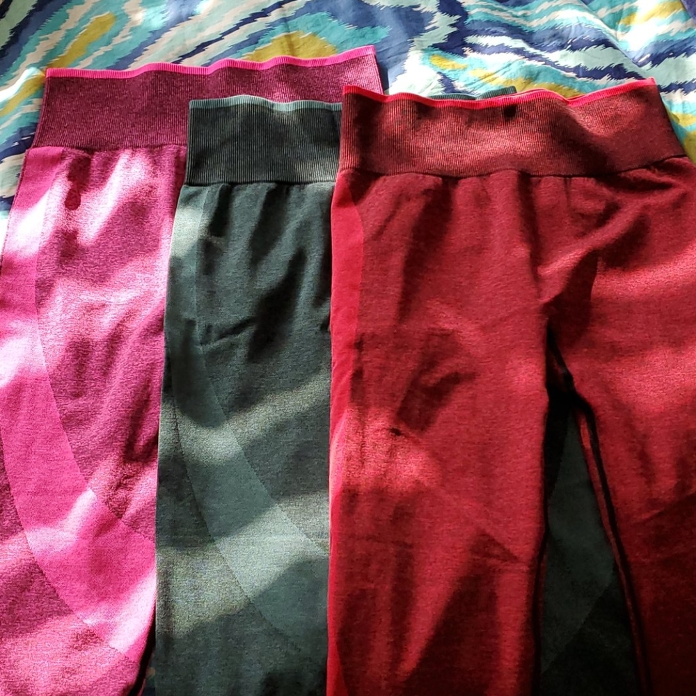 Pink by victorias secret LOT of 3 seamless legging